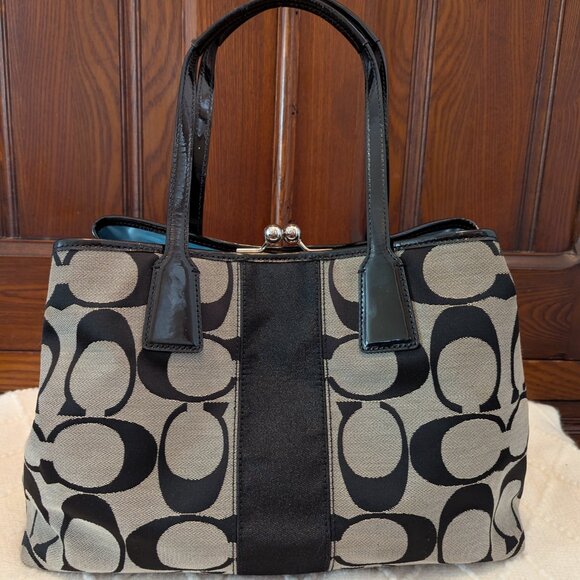 Coach F13533 Signature Kiss Lock Center Satchel - Picture 3 of 15